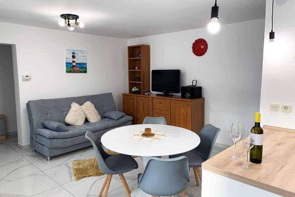 New Apartment Ema I Krk Town Εξωτερικό φωτογραφία