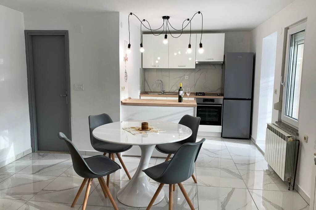 New Apartment Ema I Krk Town Εξωτερικό φωτογραφία