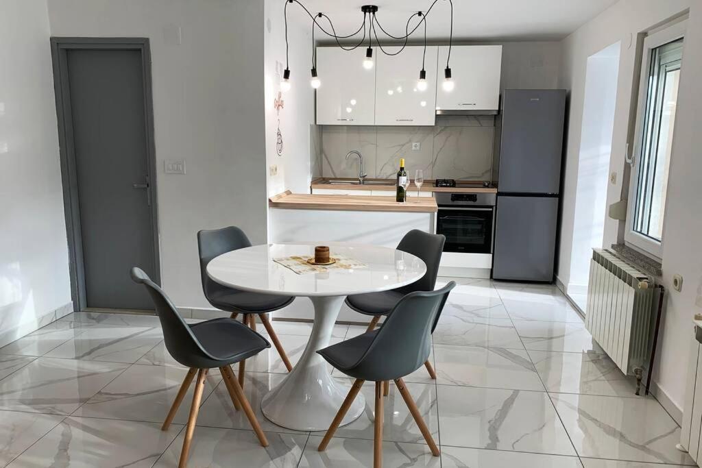 New Apartment Ema I Krk Town Εξωτερικό φωτογραφία